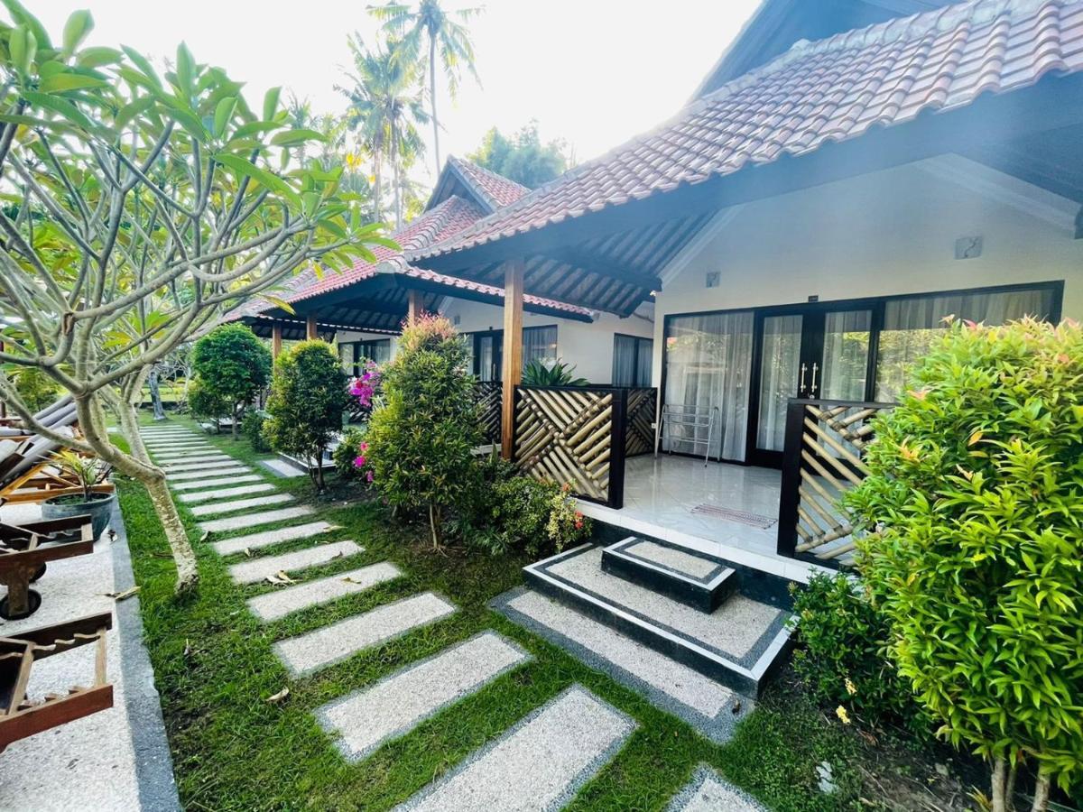 Hotel Mutiara Bali à Candidasa Extérieur photo