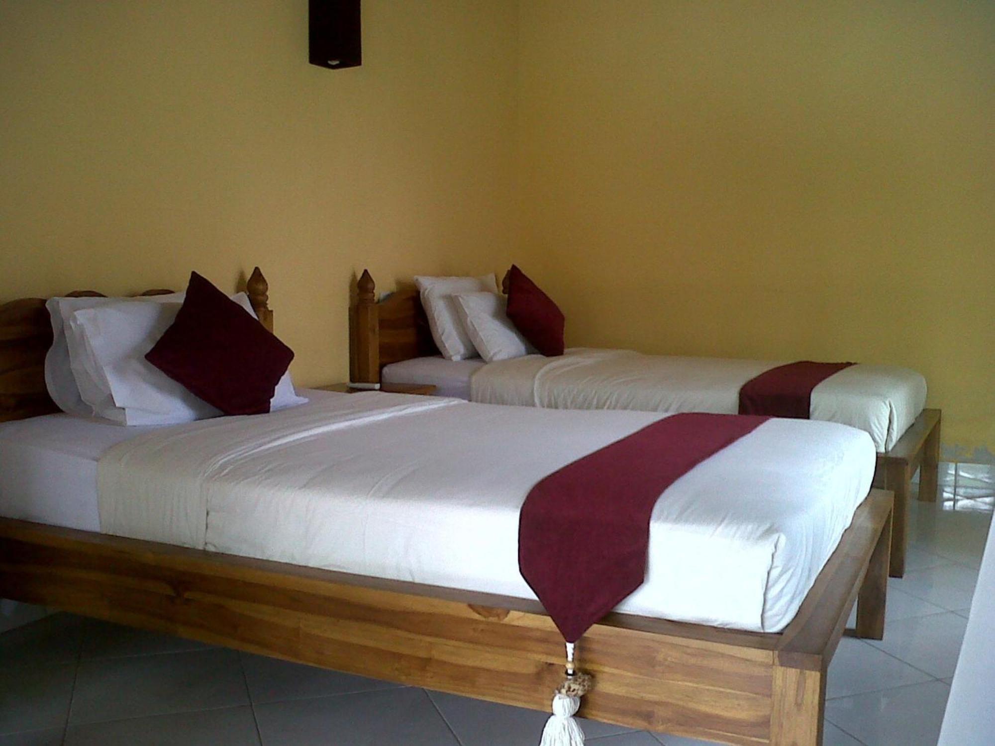 Hotel Mutiara Bali à Candidasa Extérieur photo