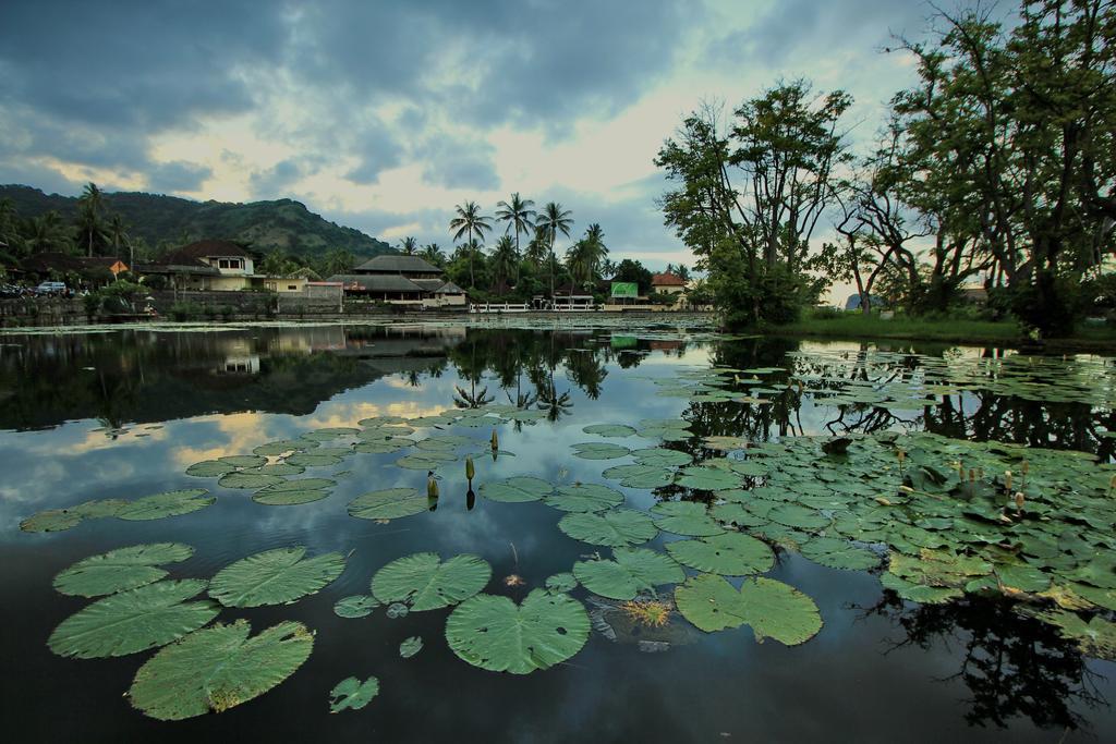 Hotel Mutiara Bali à Candidasa Extérieur photo