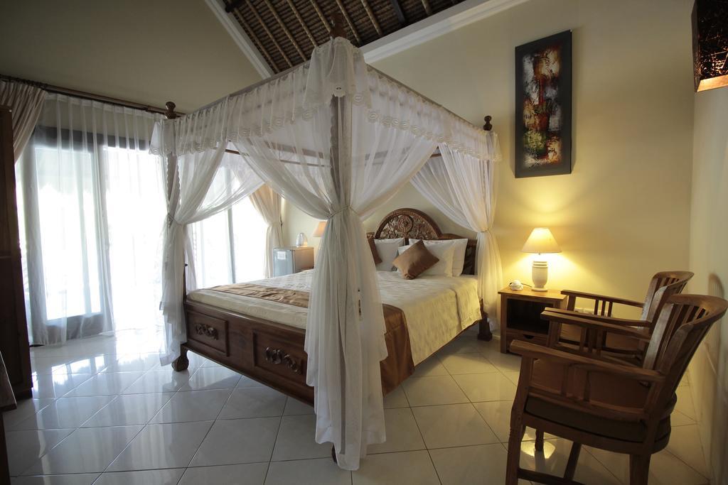 Hotel Mutiara Bali à Candidasa Extérieur photo