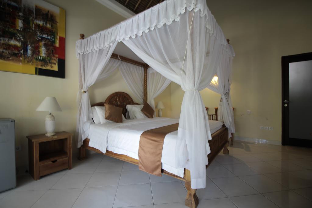Hotel Mutiara Bali à Candidasa Extérieur photo