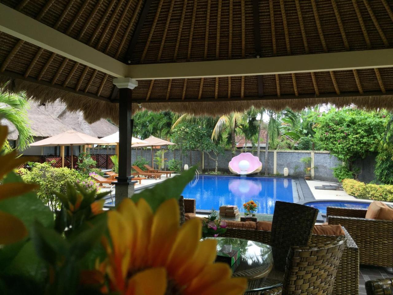 Hotel Mutiara Bali à Candidasa Extérieur photo