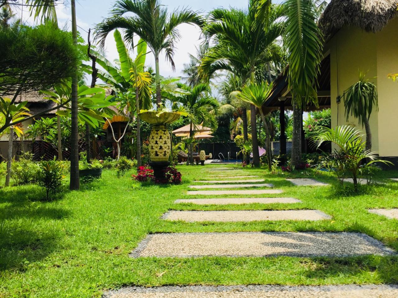 Hotel Mutiara Bali à Candidasa Extérieur photo
