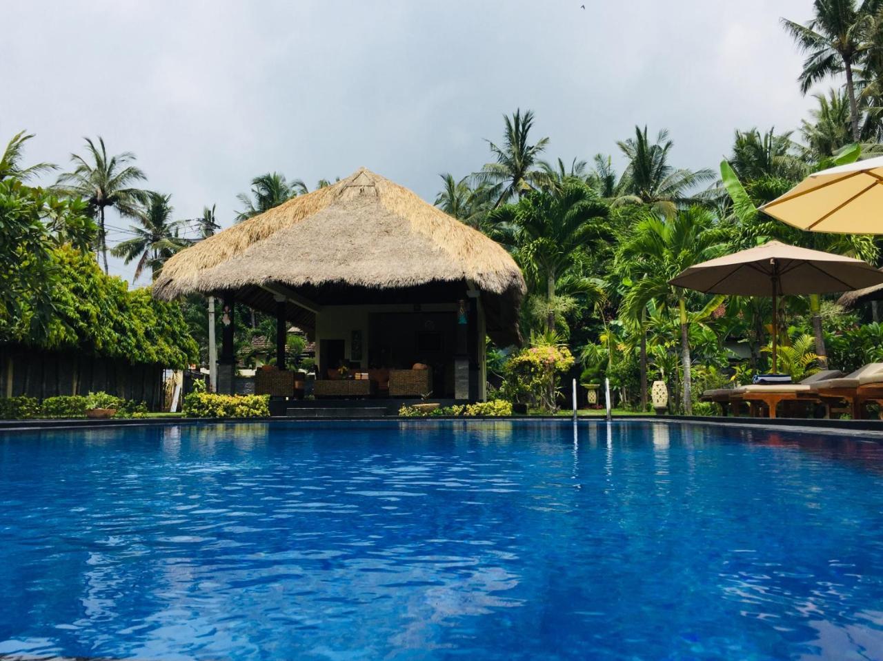 Hotel Mutiara Bali à Candidasa Extérieur photo
