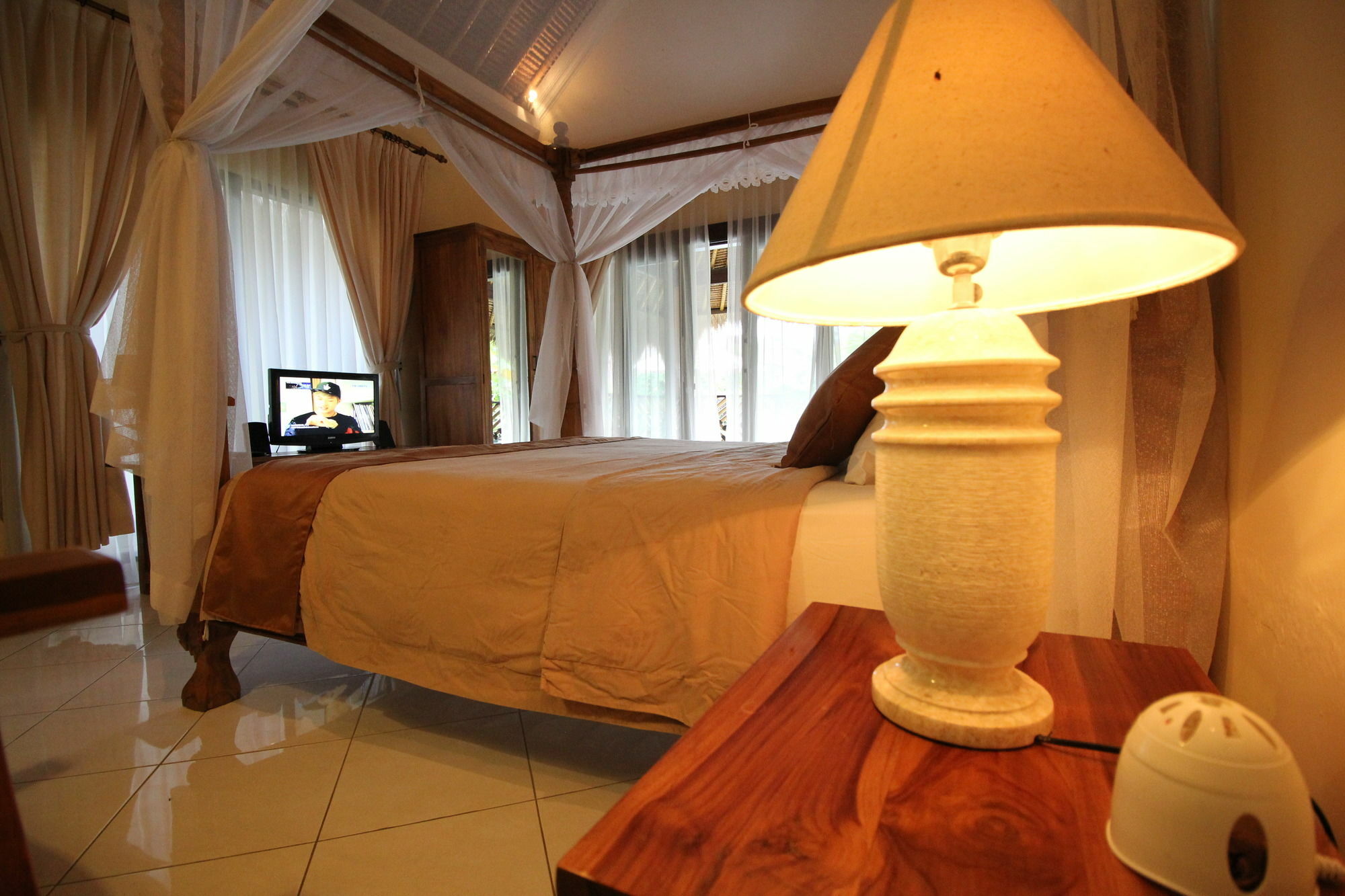 Hotel Mutiara Bali à Candidasa Extérieur photo