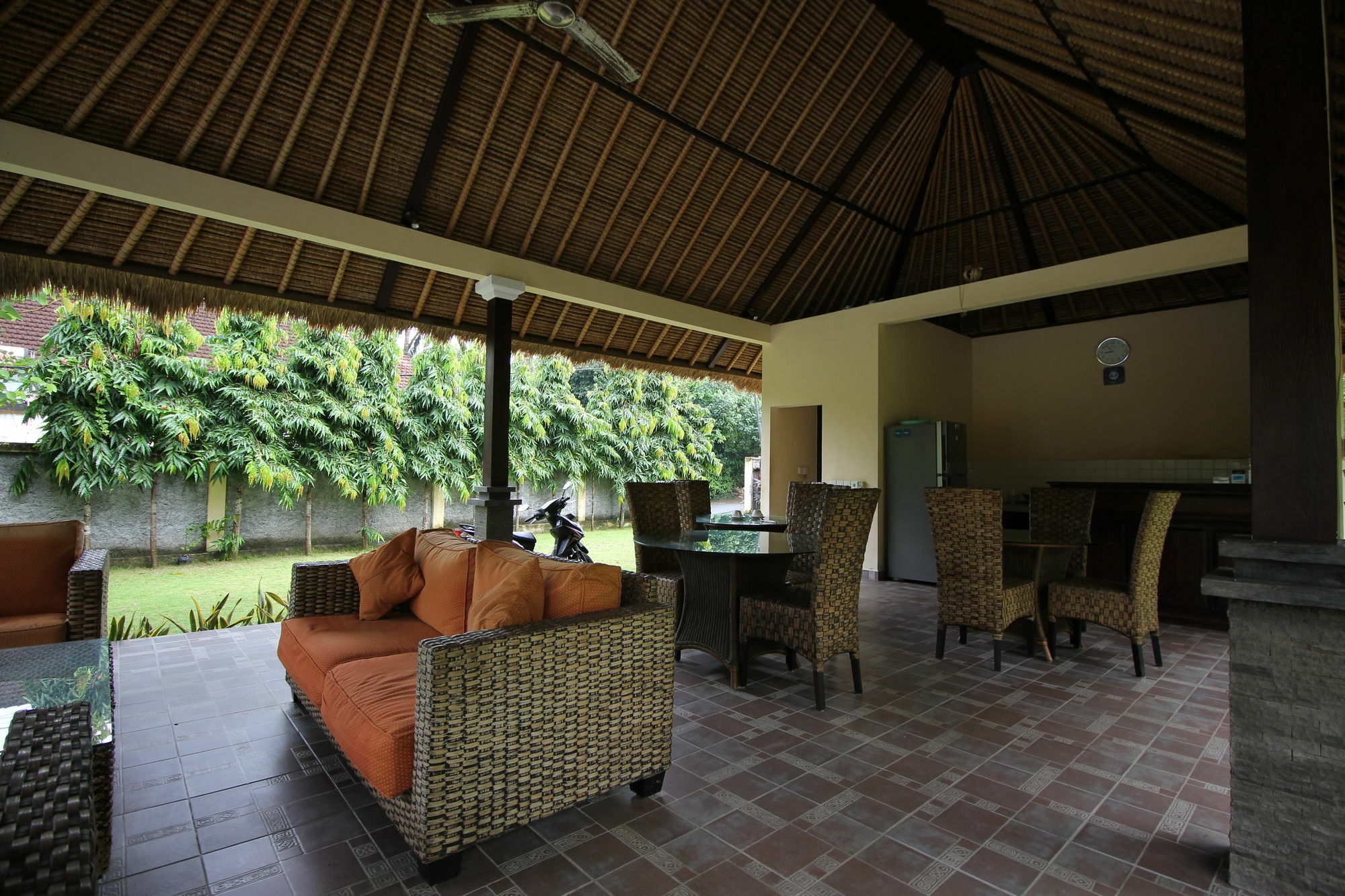 Hotel Mutiara Bali à Candidasa Extérieur photo
