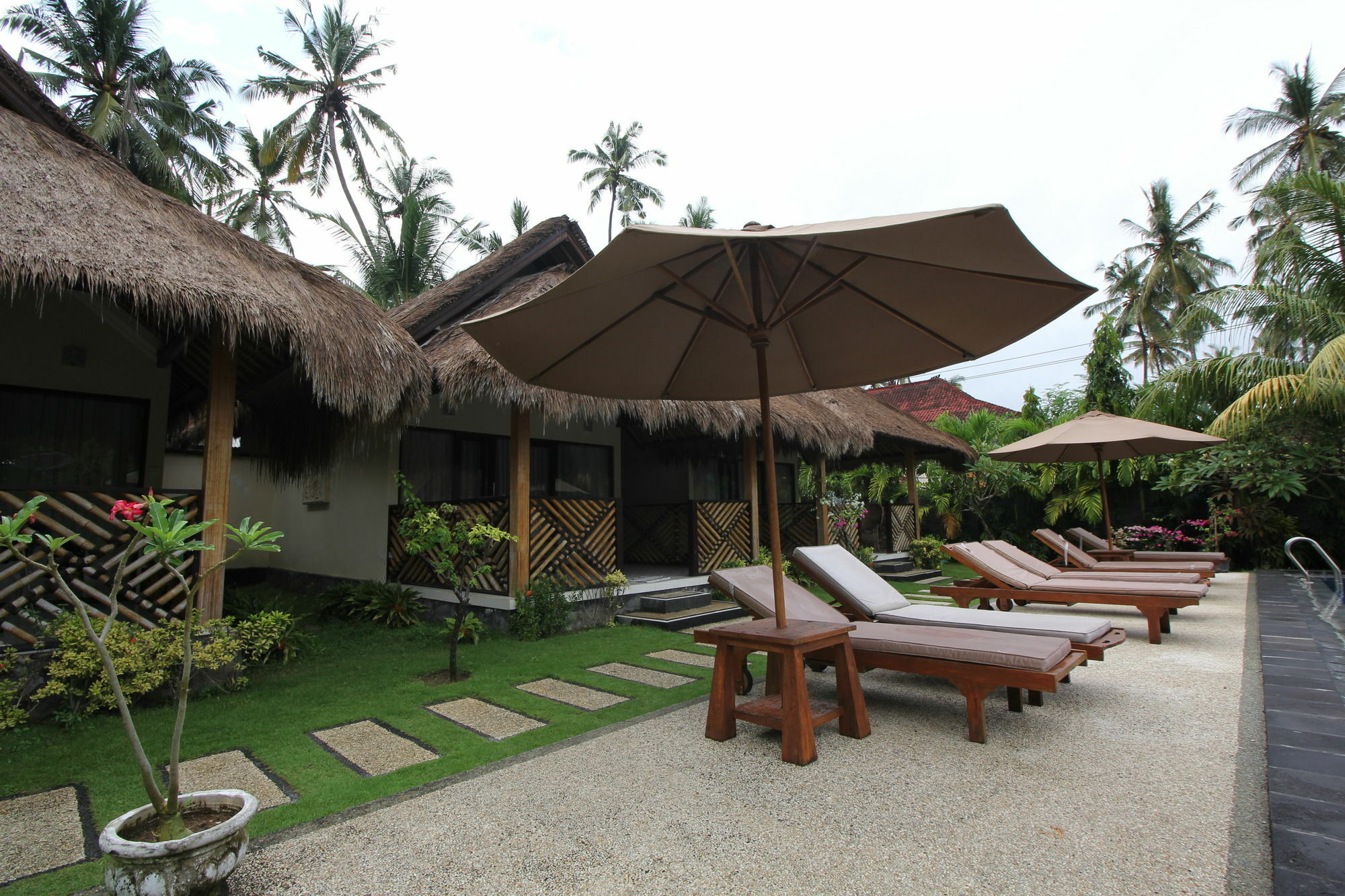 Hotel Mutiara Bali à Candidasa Extérieur photo